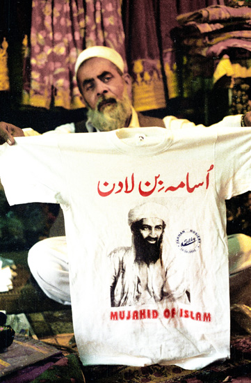 07-Pakistan OBL Shirt Salesman