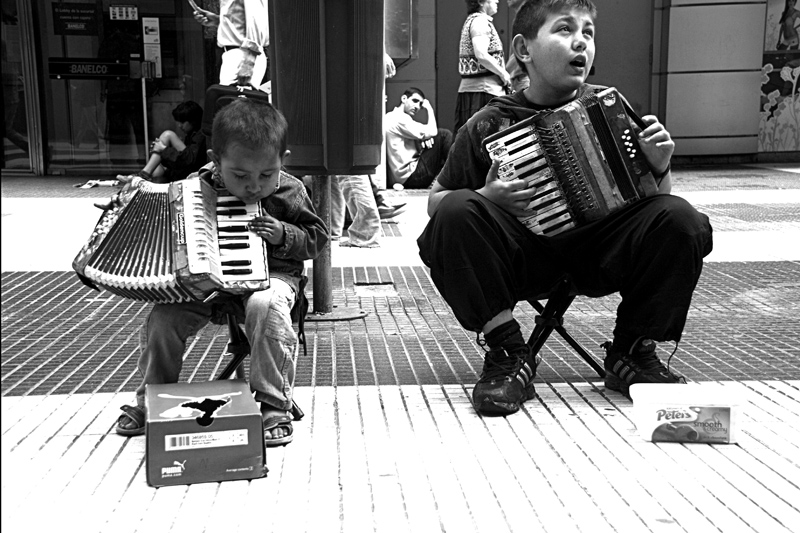 ba-framed-accordian-kids1-gs